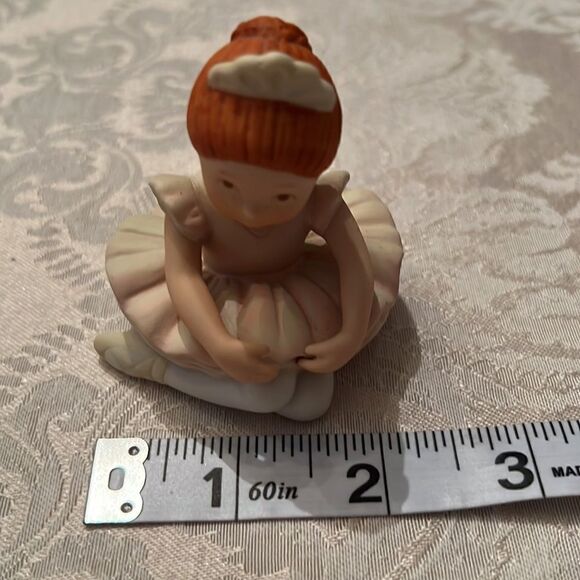 Vintage Holly Hobbie the sleeping beauty series XIV #30028 porcelain figurine - Picture 12 of 13